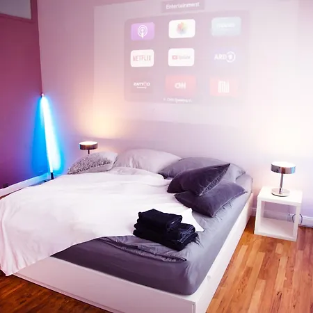 Huge With Cinema And Kitchen In Friedrichshain Апартаменты Берлин