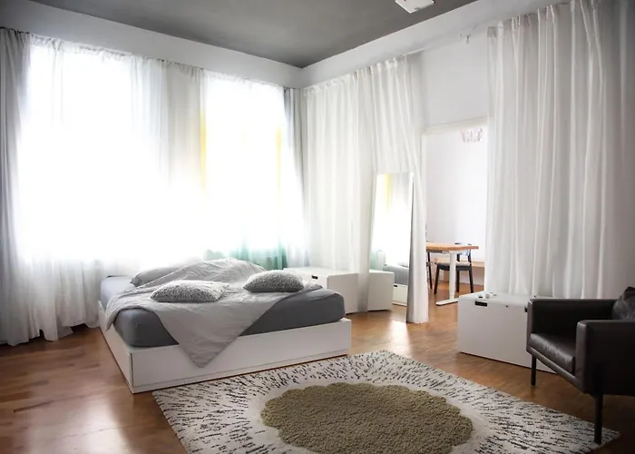 Huge With Cinema And Kitchen In Friedrichshain 柏林